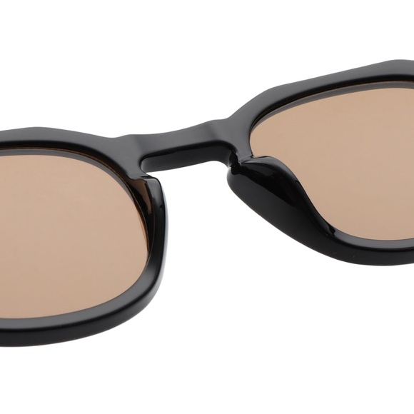 AKJAERBEDE • Black Zan Sunglasses main image 7